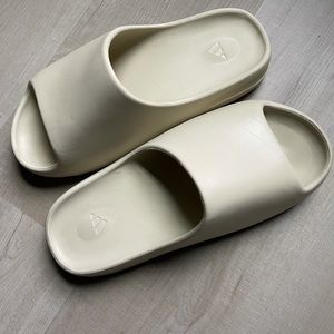 adidas YEEZY Slides